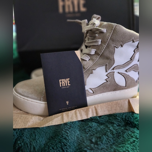 Frye suede ladies sneaker - Picture 3 of 4